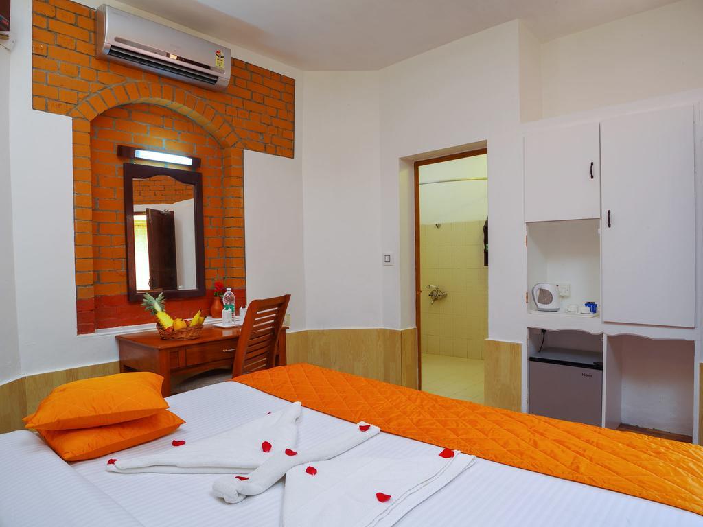 Resort Krishnatheeram Ayur Holy